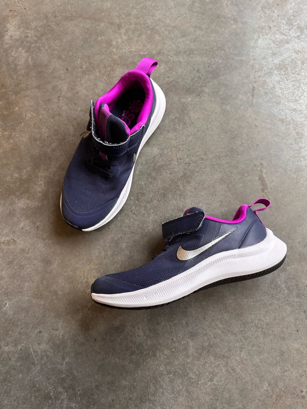 Nike Star Runner Sneakers